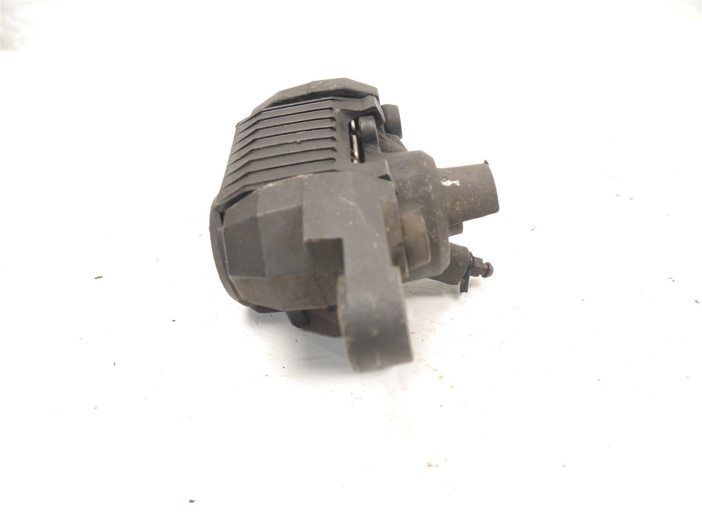 SUZUKI GSX750 W INAZUMA 1997-2002 REAR BRAKE CALIPER