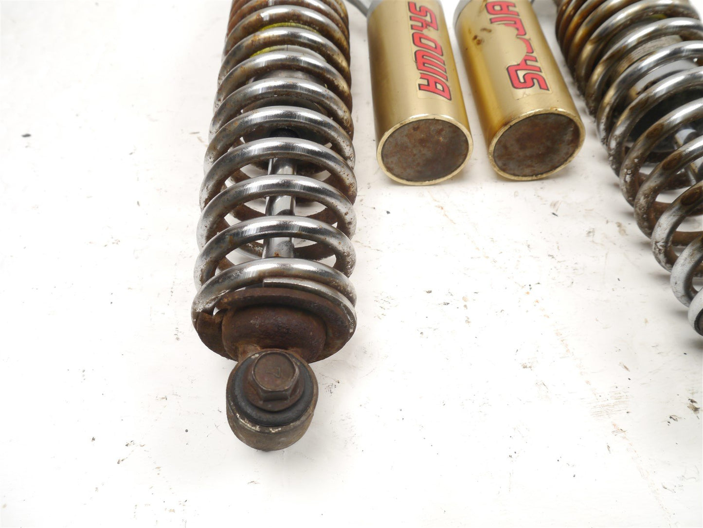 SUZUKI GSX750 W INAZUMA 1997-2002 REAR SHOCK ABSORBERS