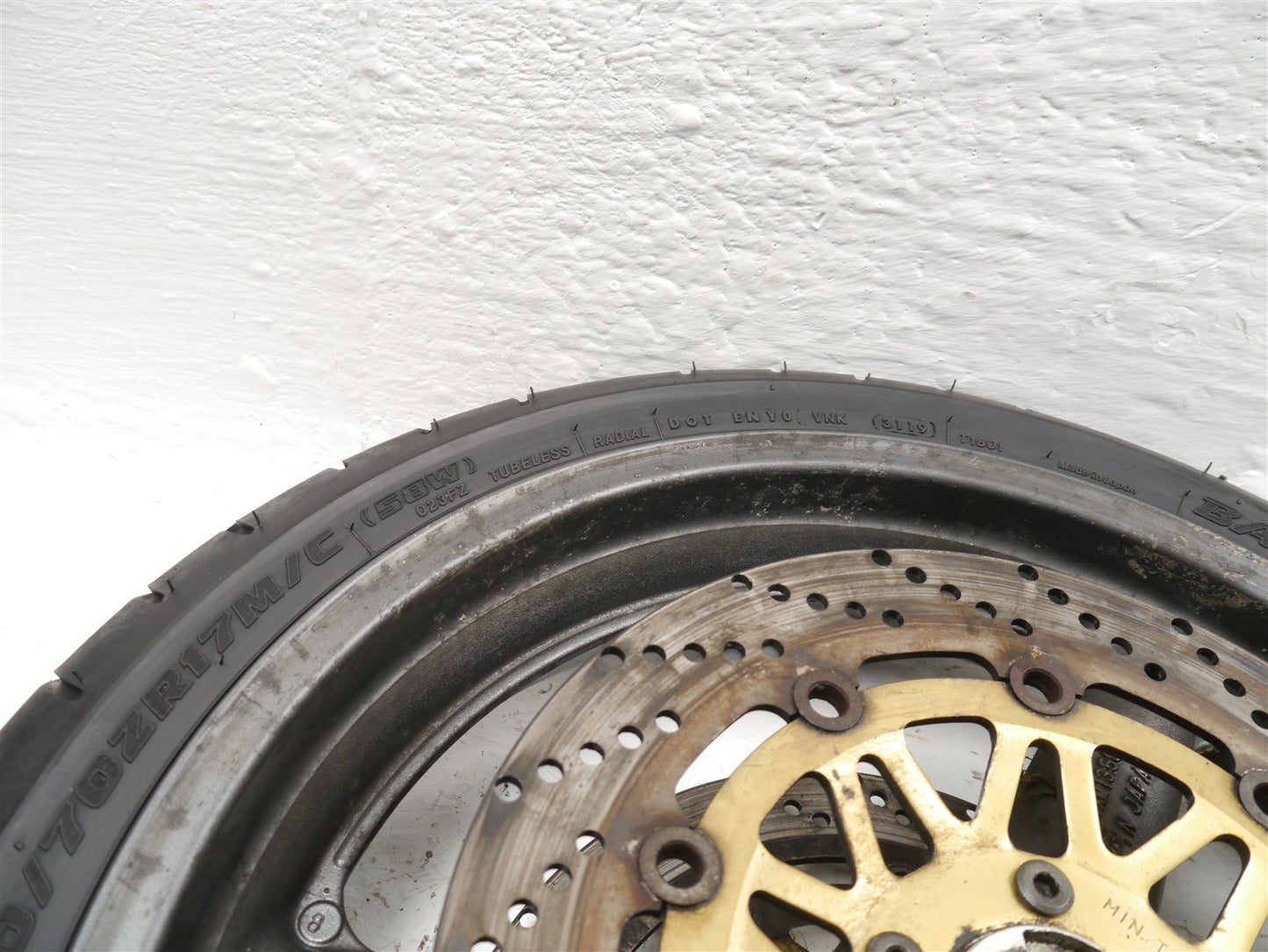 SUZUKI GSX750 W INAZUMA 1997-2002 FRONT WHEEL & TIRE