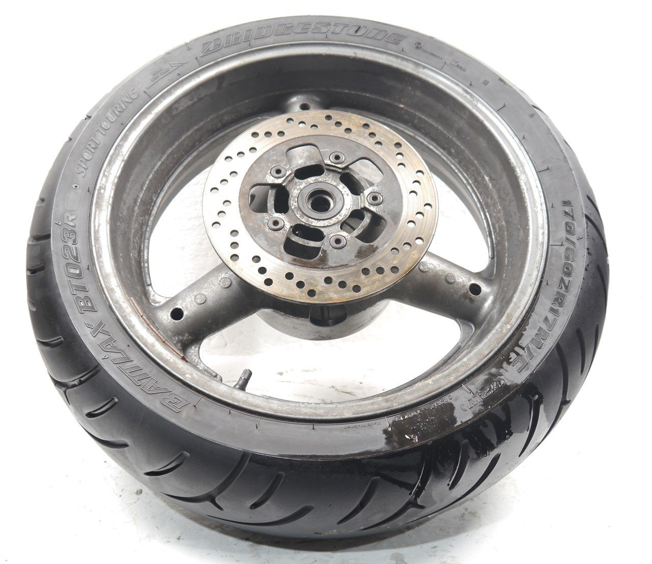SUZUKI GSX750 W INAZUMA 1997-2002 REAR WHEEL & TIRE