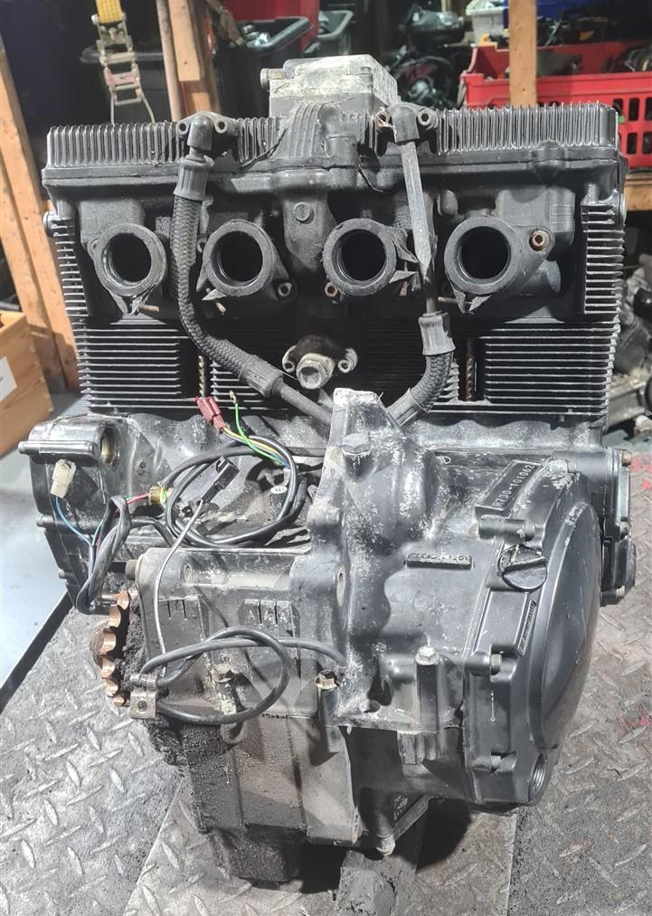 SUZUKI GSX750 W INAZUMA 1997-2002 R730 ENGINE