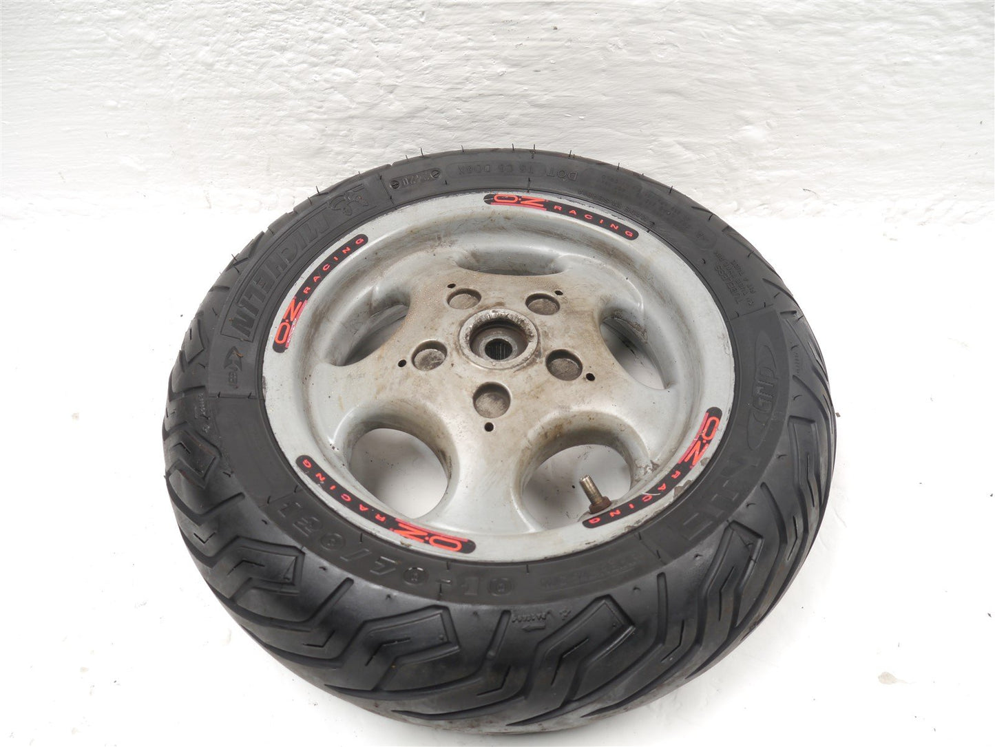 VESPA PIAGGIO ET4 125 2001-2005 REAR WHEEL & TIRE