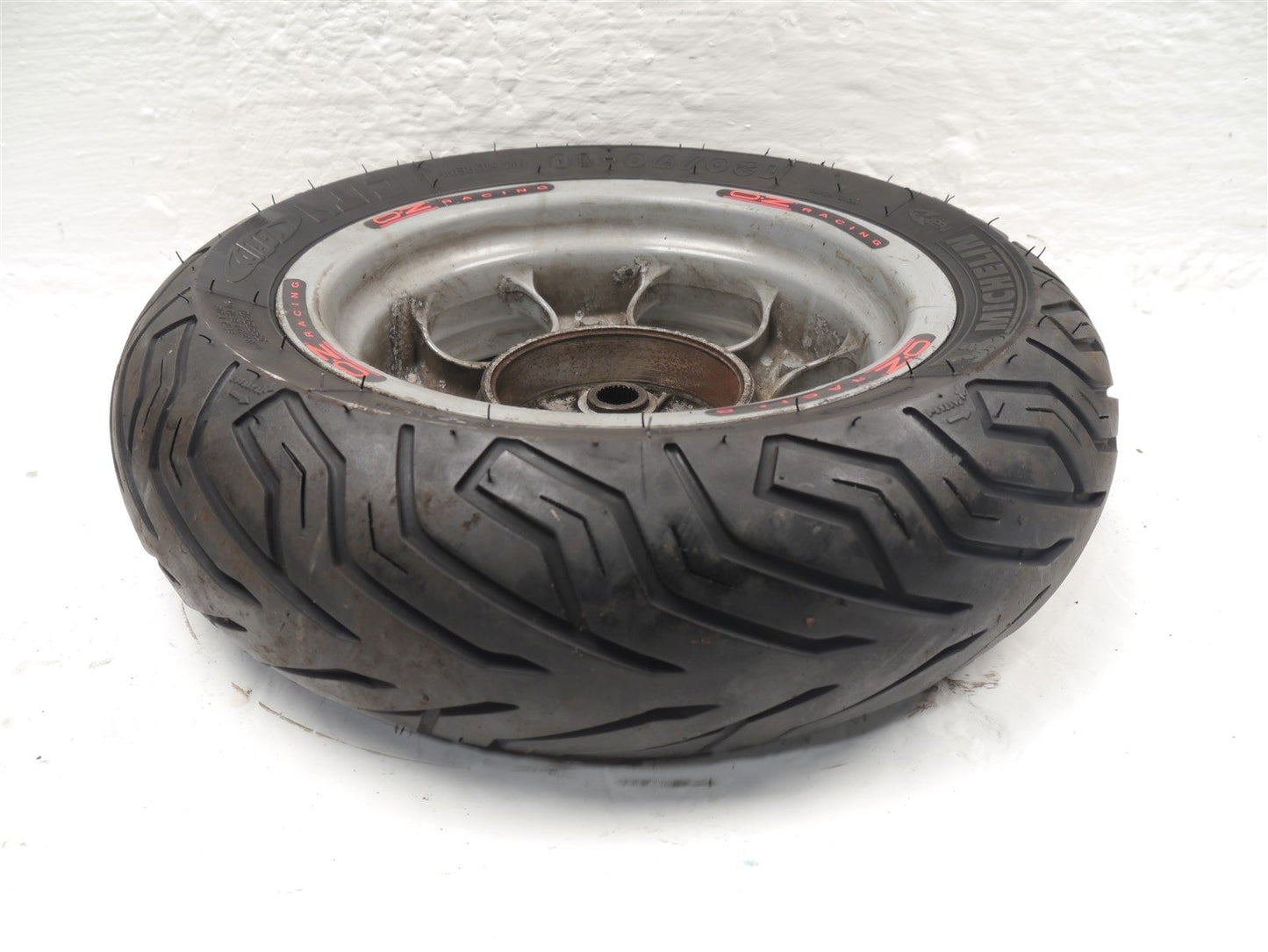 VESPA PIAGGIO ET4 125 2001-2005 REAR WHEEL & TIRE