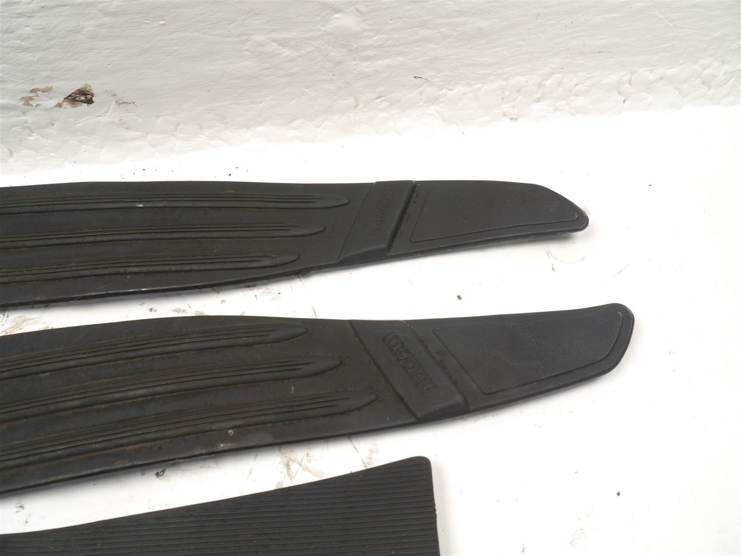 VESPA PIAGGIO ET4 125 2001-2005 RUBBER FOOT MATS