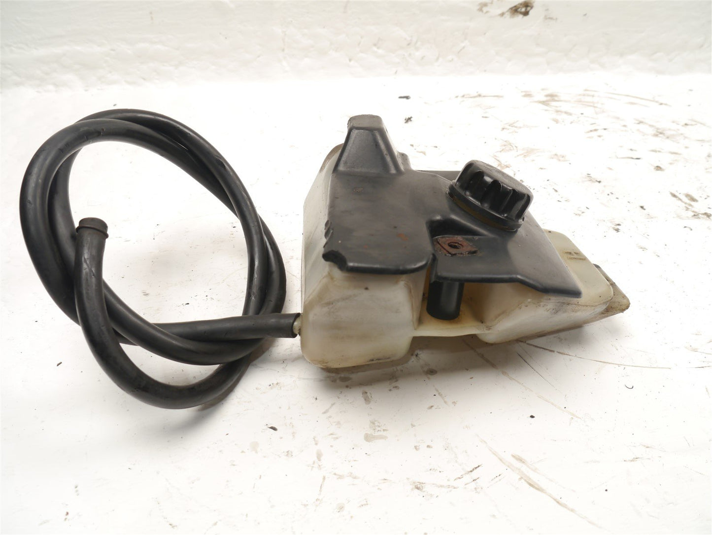 KAWASAKI GPZ600R COOLANT RESERVOIR