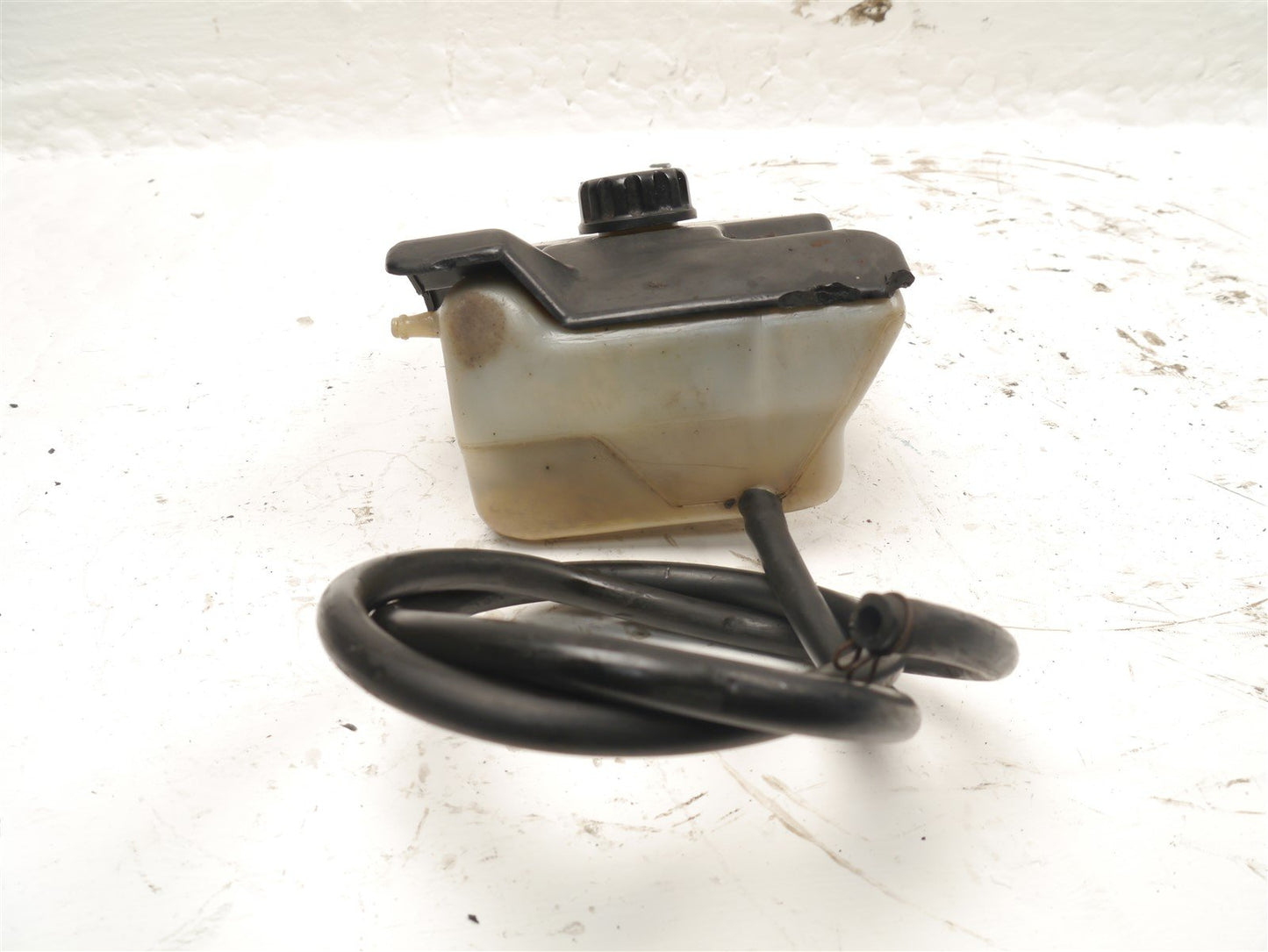 KAWASAKI GPZ600R COOLANT RESERVOIR