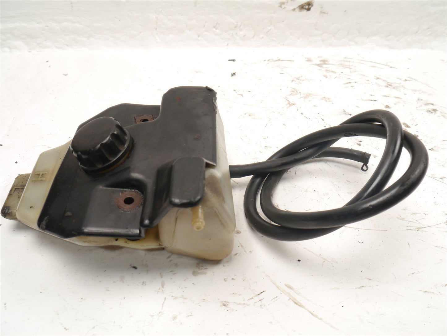 KAWASAKI GPZ600R COOLANT RESERVOIR