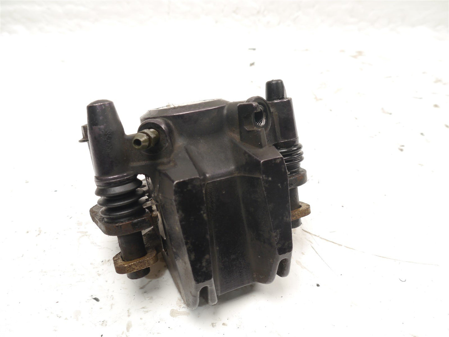 KAWASAKI GPZ600R FRONT RIGHT BRAKE CALIPER