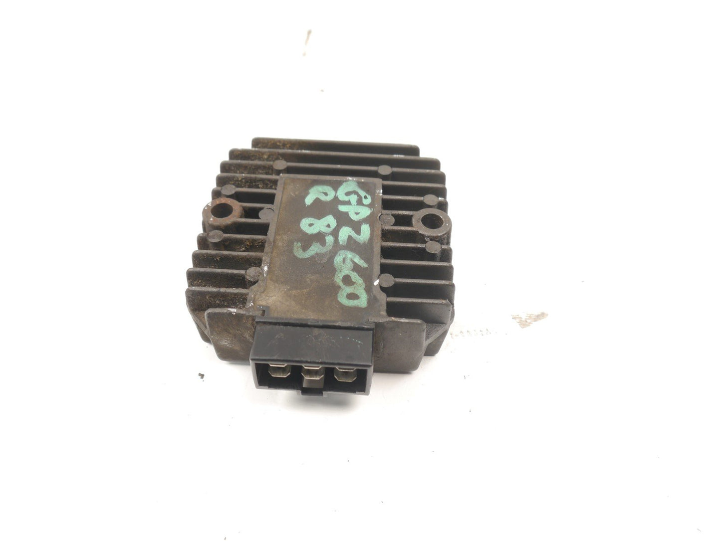 KAWASAKI GPZ600R VOLTAGE REGULATOR RECTIFIER