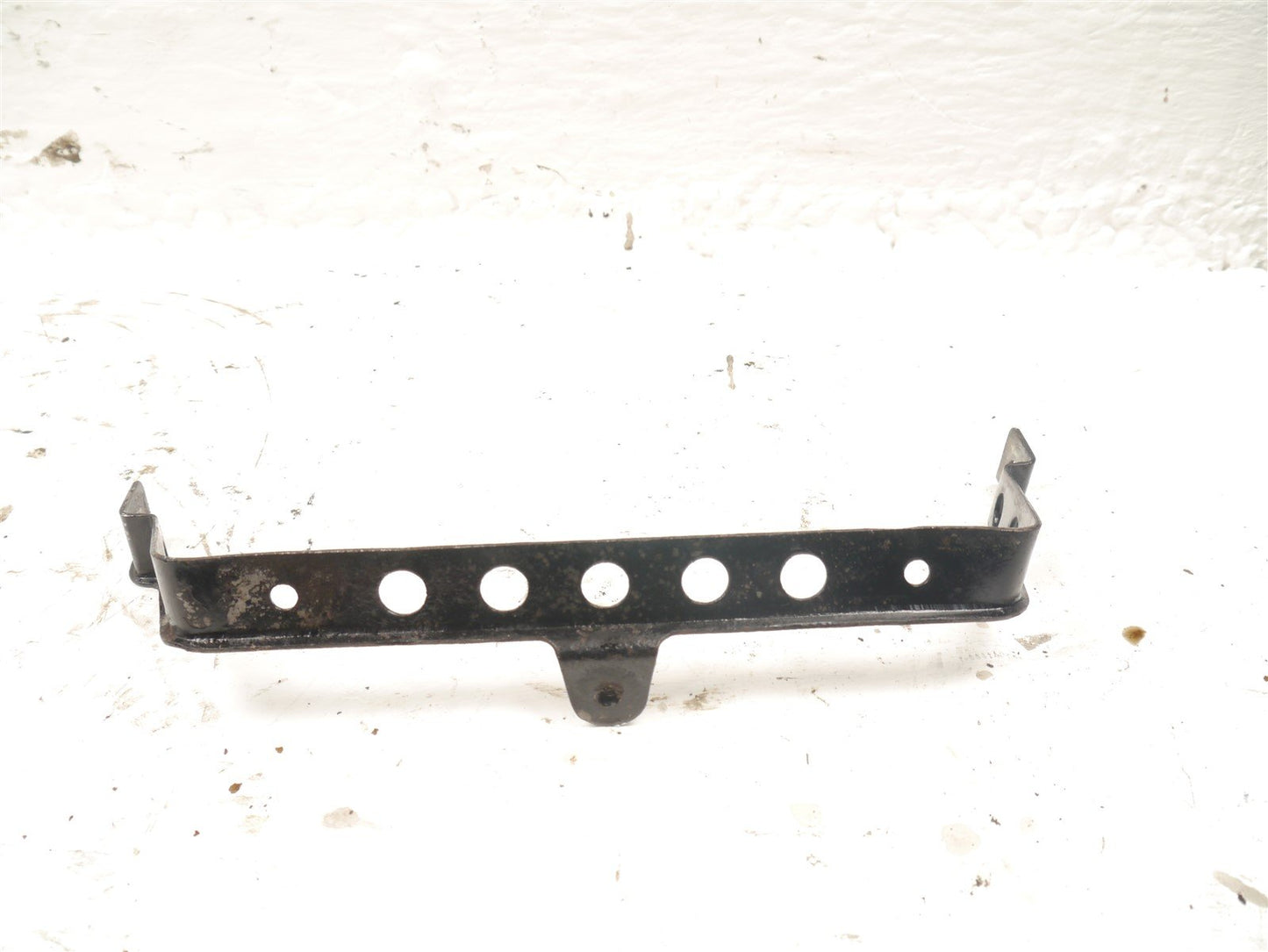 KAWASAKI GPZ600R OIL COOLER BRACKET