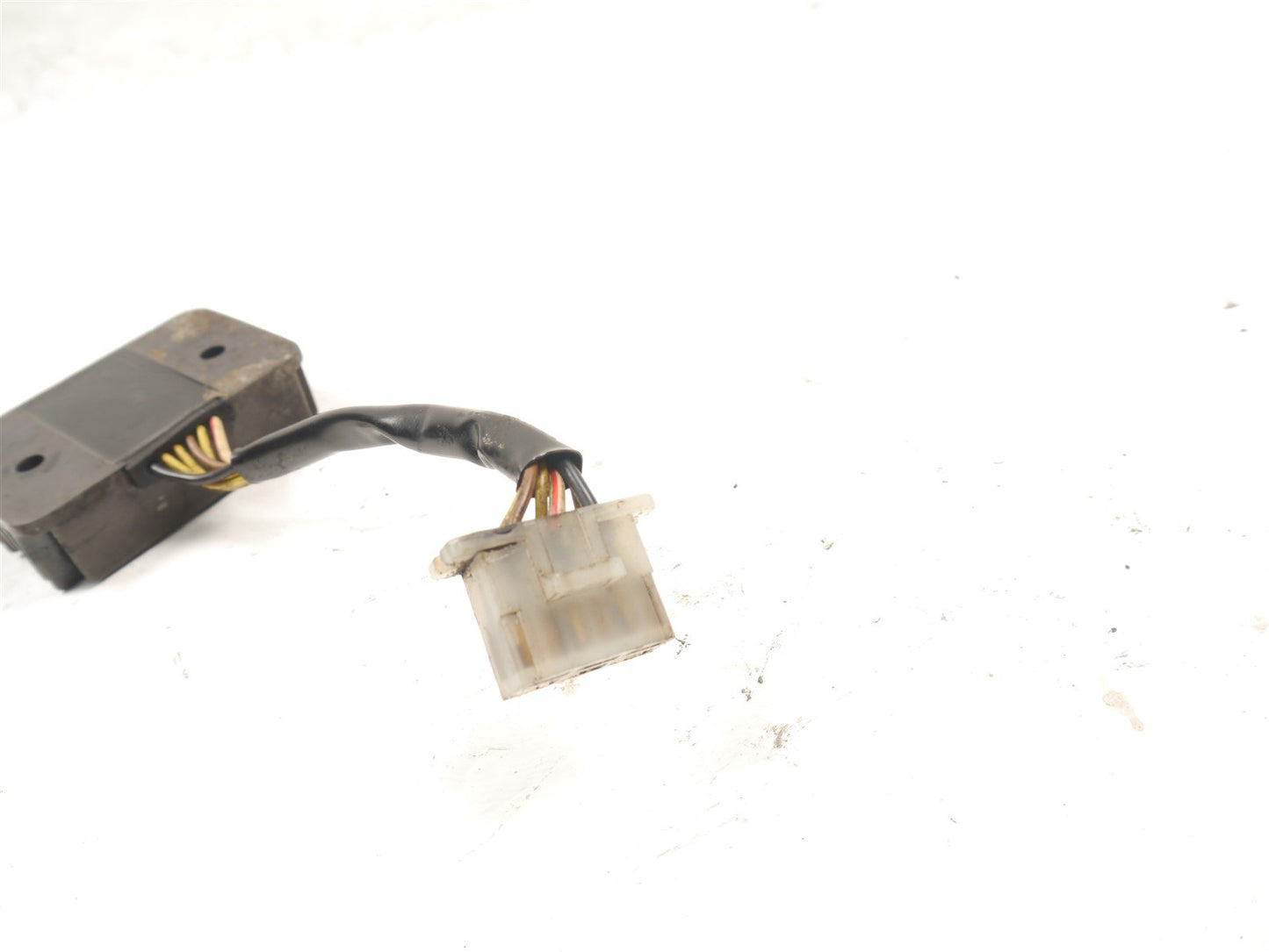 KAWASAKI Z550 F VOLTAGE REGULATOR RECTIFIER