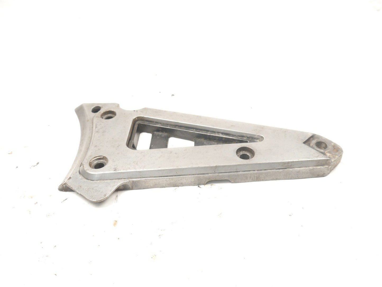 KAWASAKI Z550 F RIGHT FOOTREST HANGER