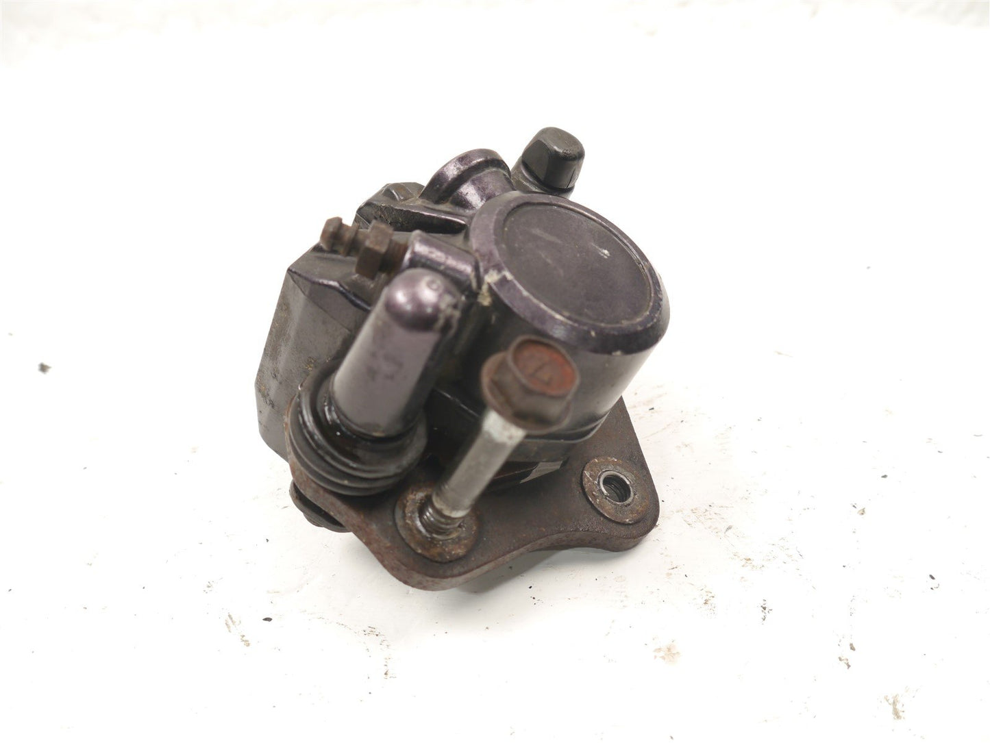 KAWASAKI Z550 F FRONT LEFT BRAKE CALIPER (FOR REPAIR)