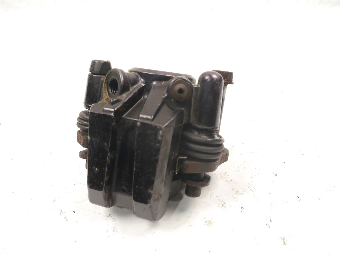 KAWASAKI Z550 F FRONT LEFT BRAKE CALIPER (FOR REPAIR)