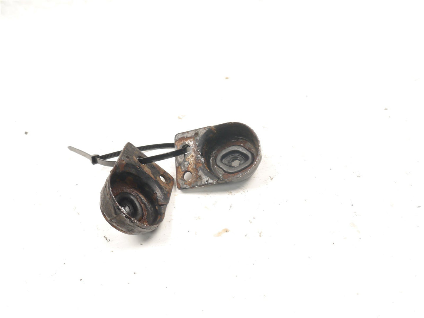 KAWASAKI Z550 F REAR INDICATOR MOUNTS