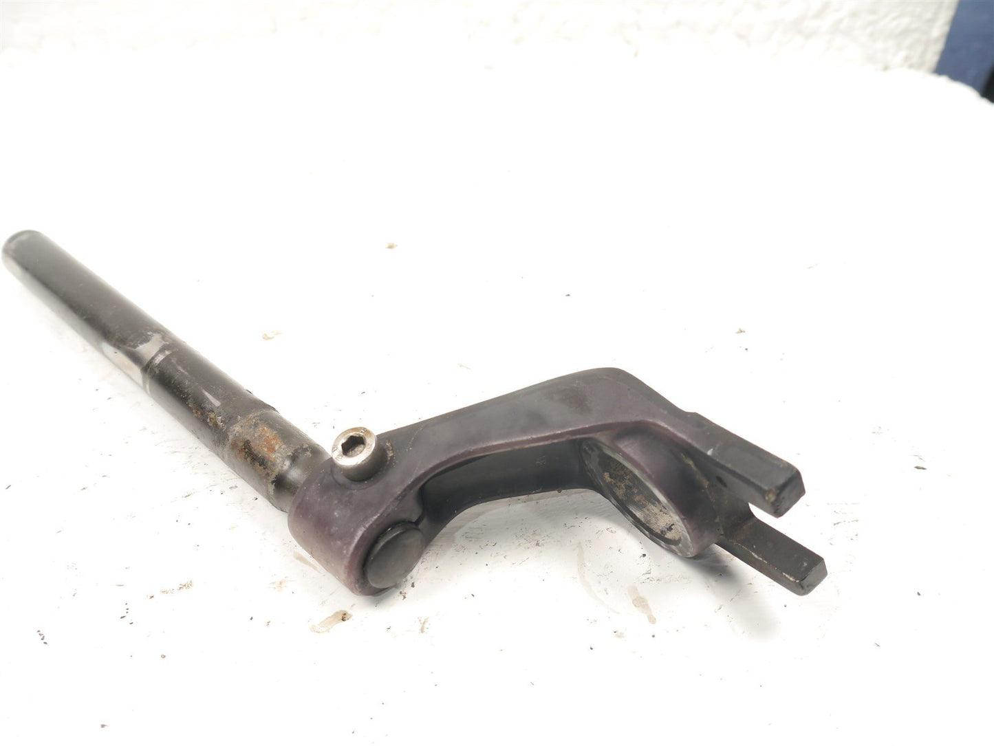 KAWASAKI Z550 F RIGHT HANDLEBAR