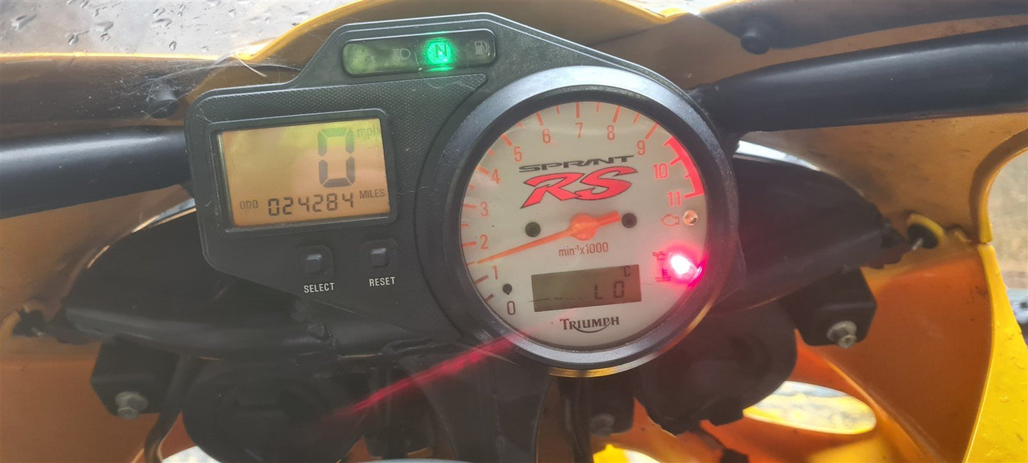 TRIUMPH SPRINT 955i RS 1999-2004 FUEL INJECTORS AND RAIL 24K