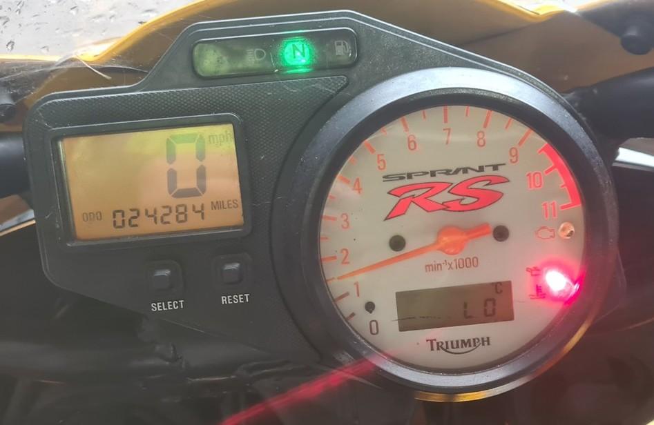 TRIUMPH SPRINT 955i RS 1999-2004 THROTTLE BODIES 24K