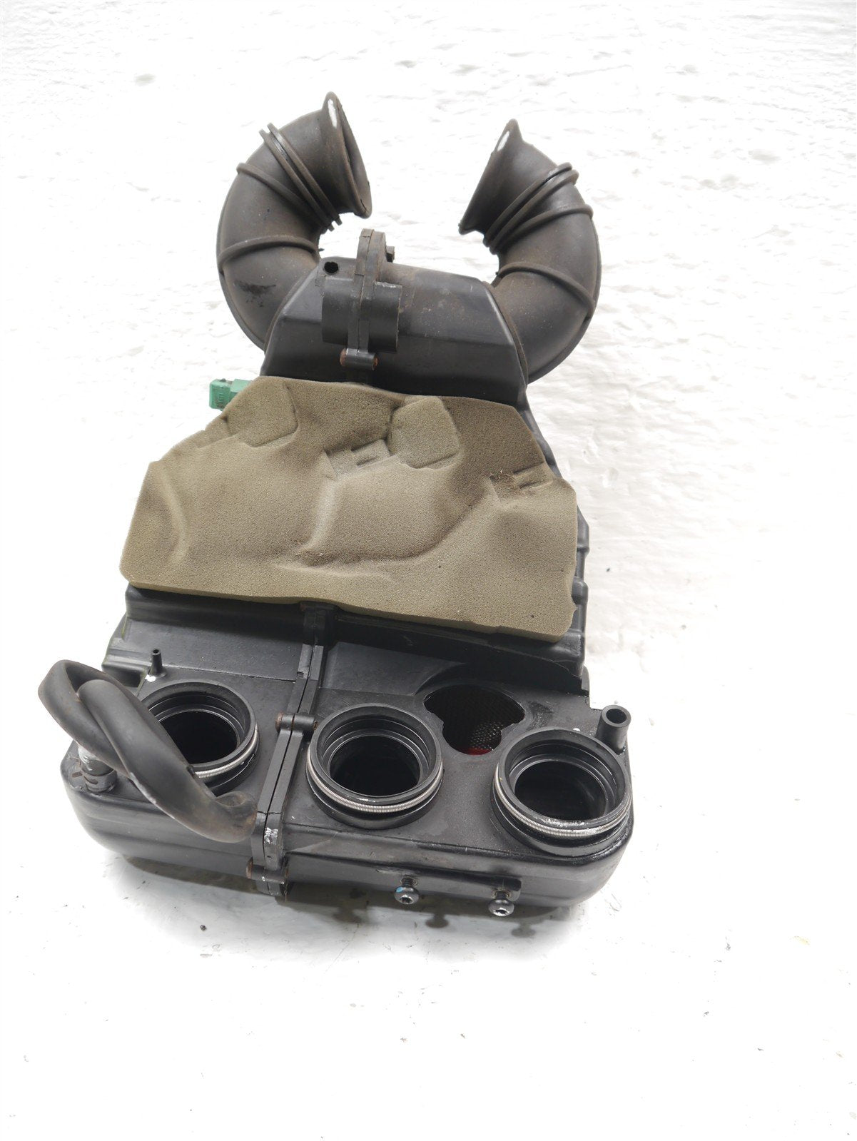 TRIUMPH SPRINT 955i RS 1999-2004 AIRBOX