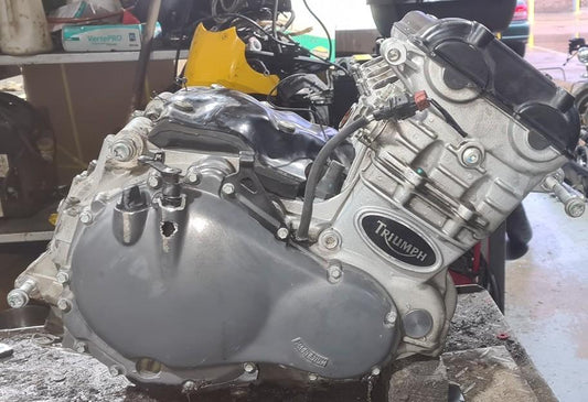 TRIUMPH SPRINT 955i RS 1999-2004 ENGINE 24K (DAMAGED CLUTCH CASE)