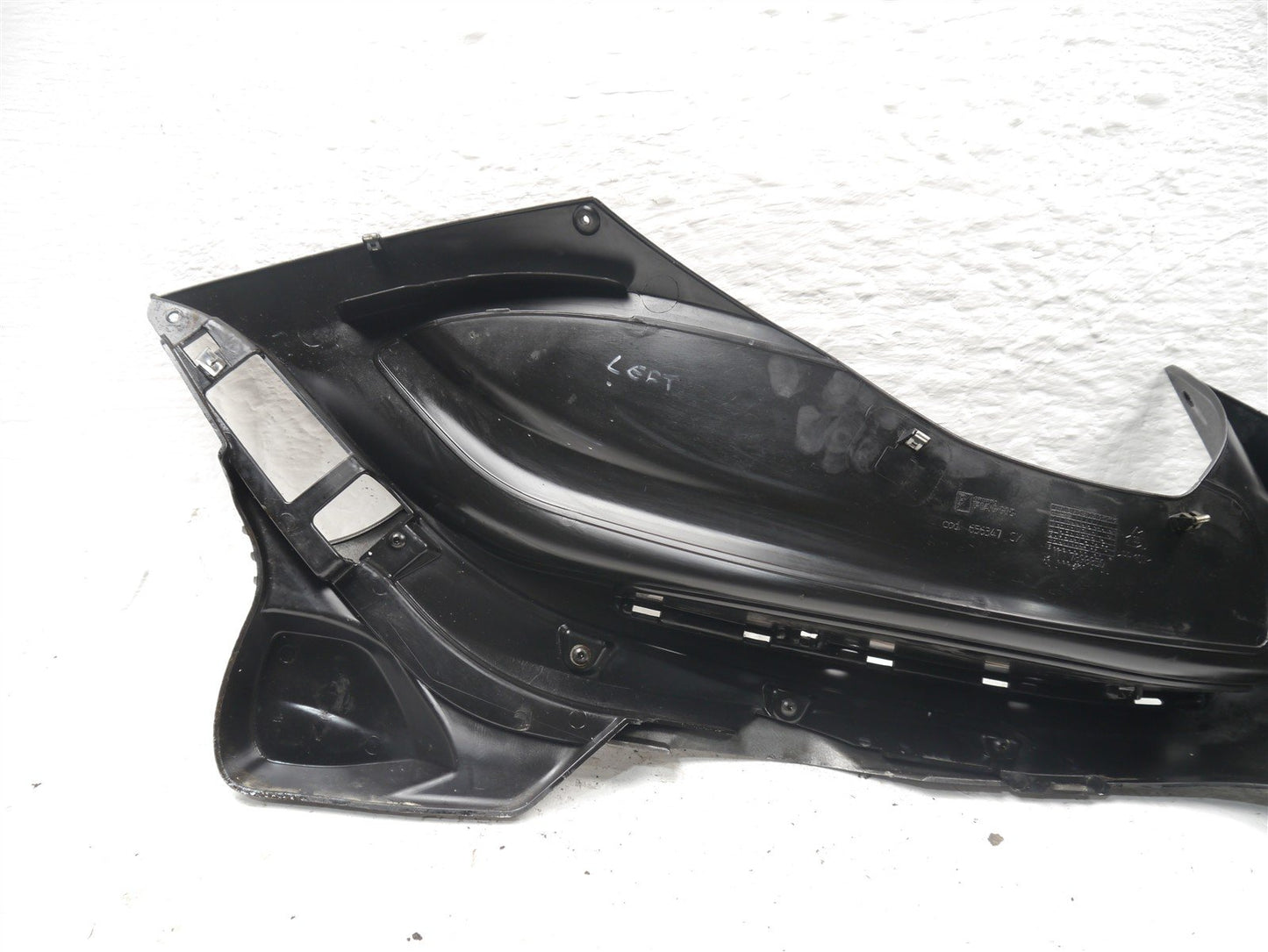 PIAGGIO BEVERLY 350 LEFT FOOT FAIRING