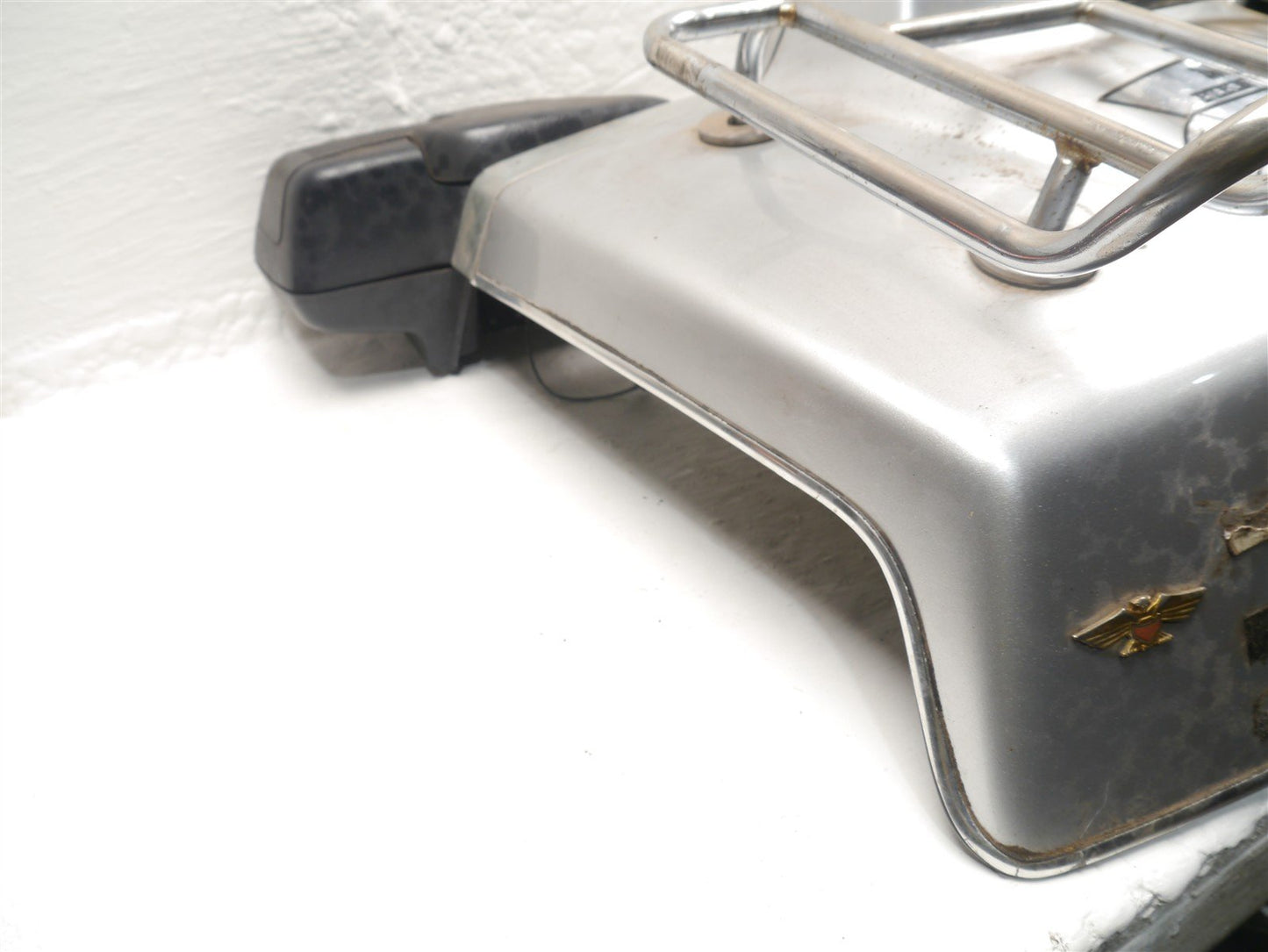 HONDA GL1500 GOLDWING TOP BOX LID & RACK & SPEAKER PODS