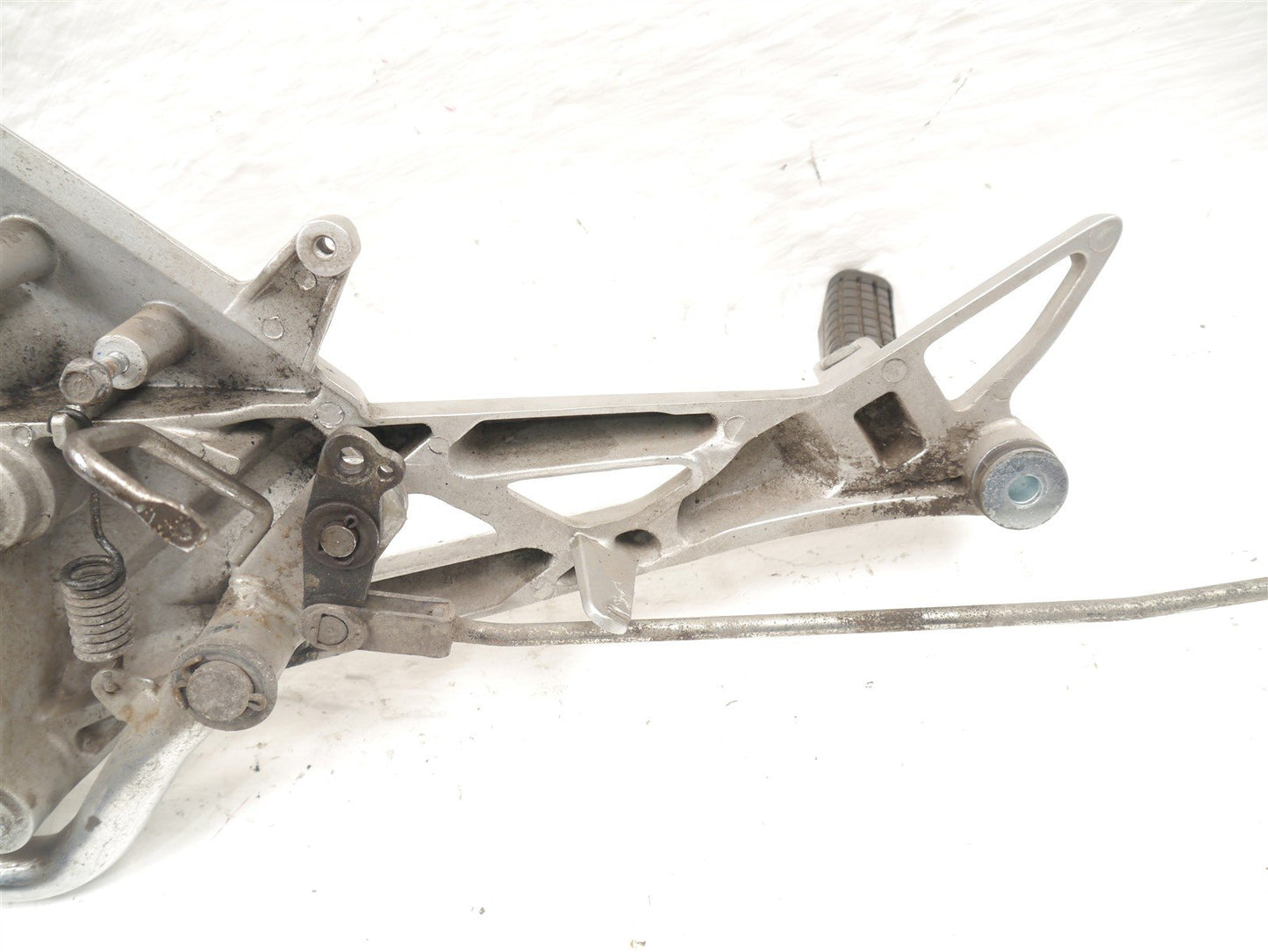 HONDA CB125 F 2015-2019 RIGHT FOOTREST HANGER PEBS & BRAKE LEVER (LINKED)