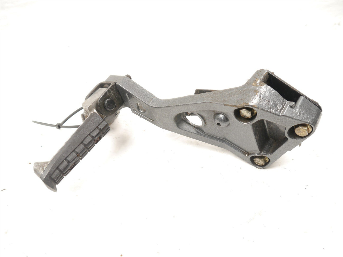 TRIUMPH TRIDENT SPRINT 900 1992-1998 LEFT REAR FOOTREST HANGER & PEG