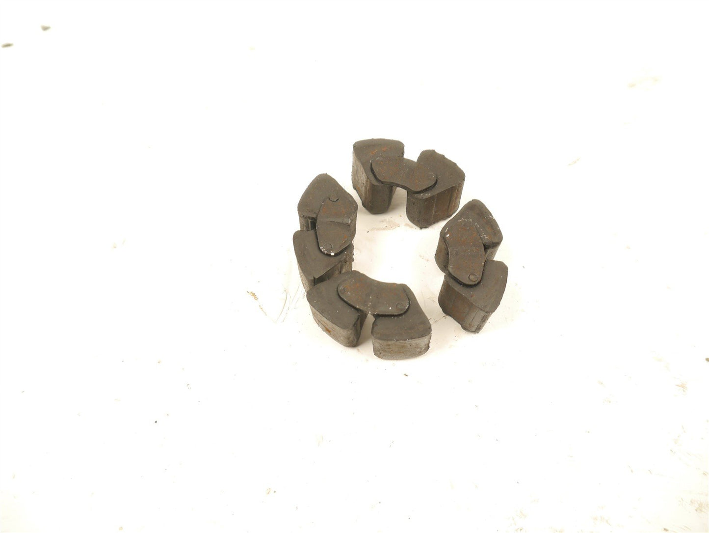 TRIUMPH TRIDENT SPRINT 900 1992-1998 ALTERNATOR CUSH DRIVE RUBBERS