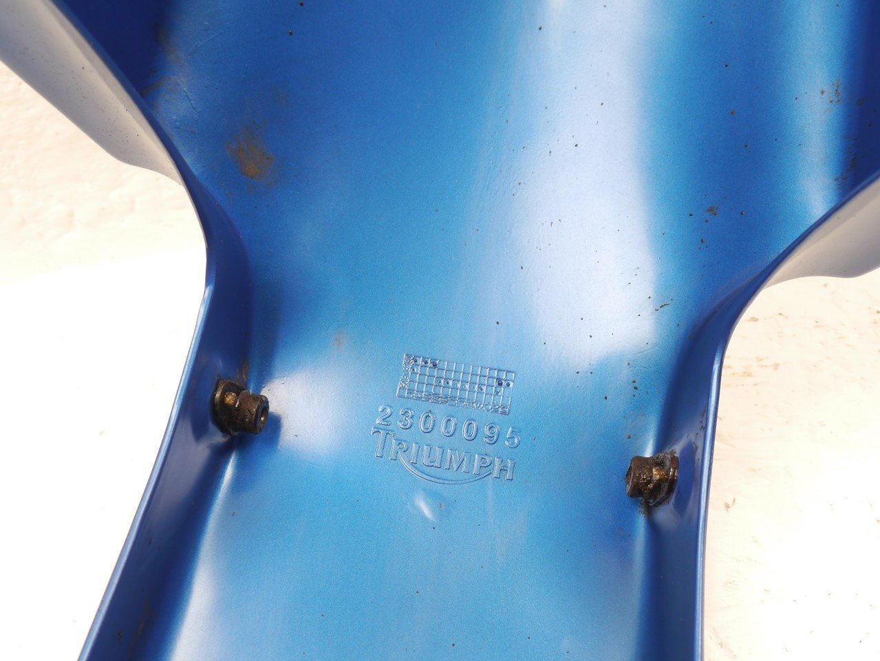 TRIUMPH TRIDENT SPRINT 900 1992-1998 FRONT MUDGUARD