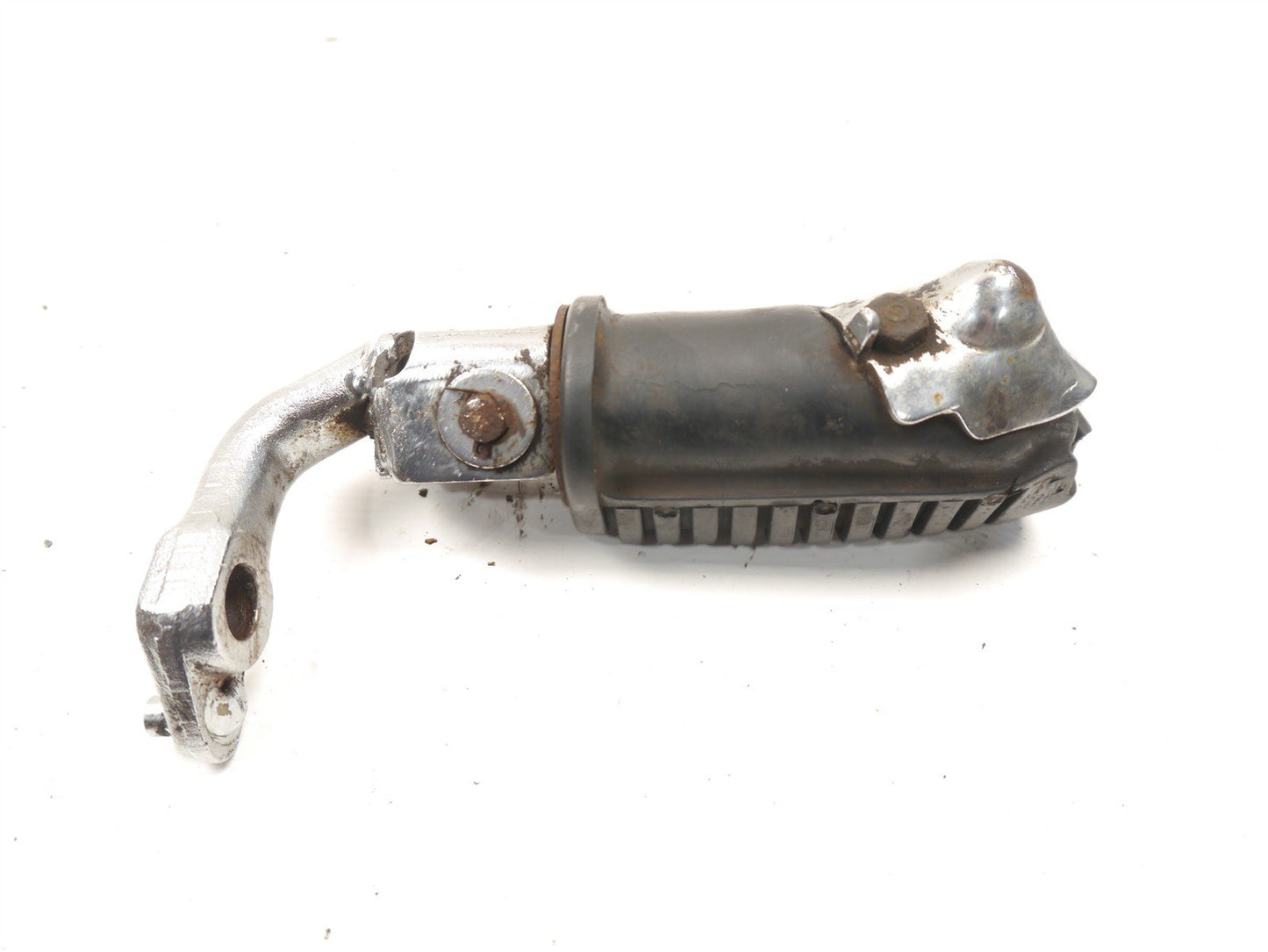 HONDA CB650 SC NIGHTHAWK 1982 FRONT LEFT FOOTREST HANGER