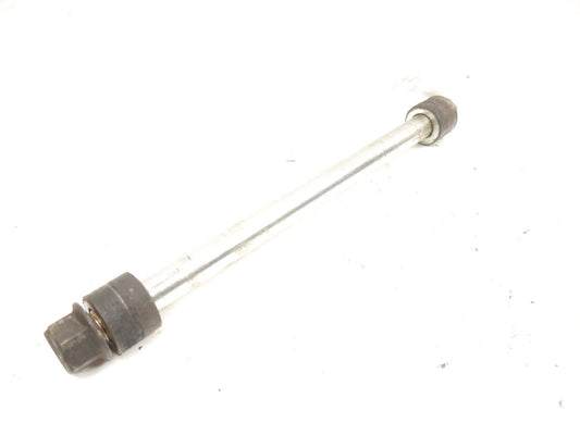 YAMAHA XSR125 2021-2026 FRONT WHEEL SPINDLE