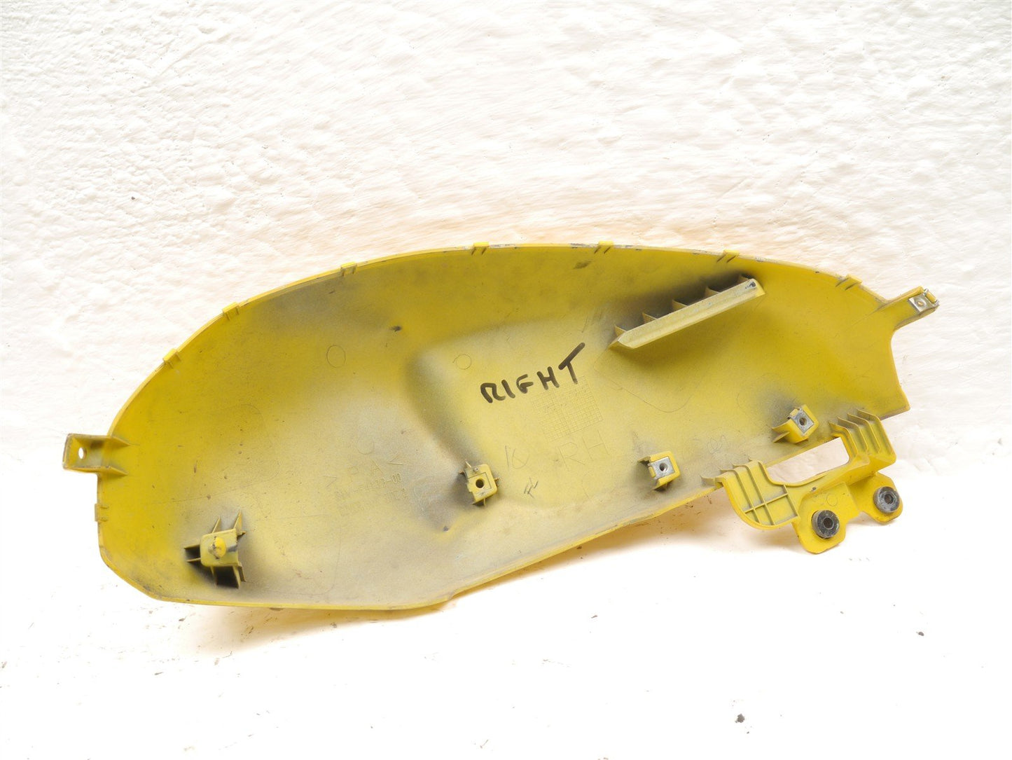 YAMAHA XSR125 2021-2026 RIGHT FUEL TANK FAIRING