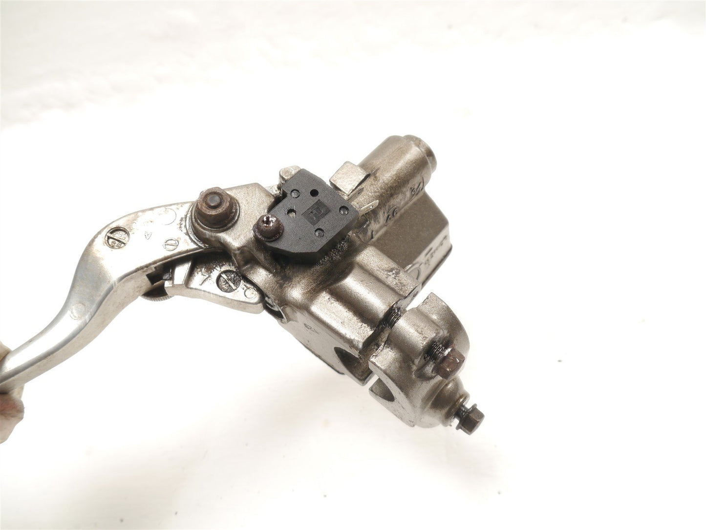 SUZUKI VX800 FRONT BRAKE MASTER CYLINDER