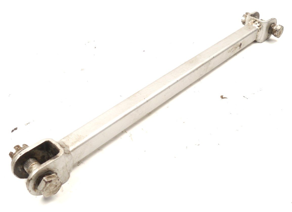 SUZUKI VX800 REAR BRAKE TORQUE ARM & BOLTS