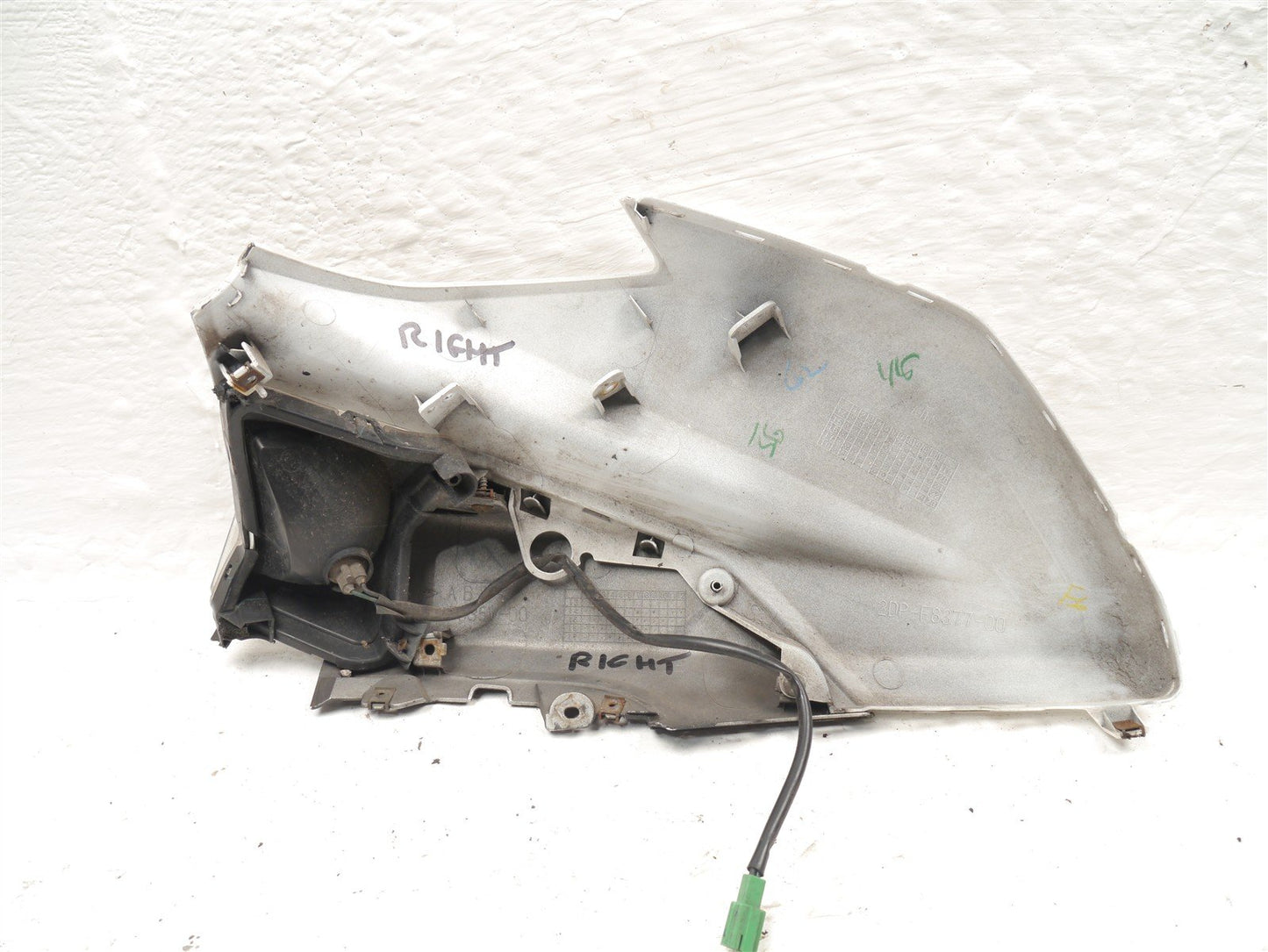 YAMAHA GPD NMAX 125 2015-2020 FRONT RIGHT FAIRING & INDICATOR