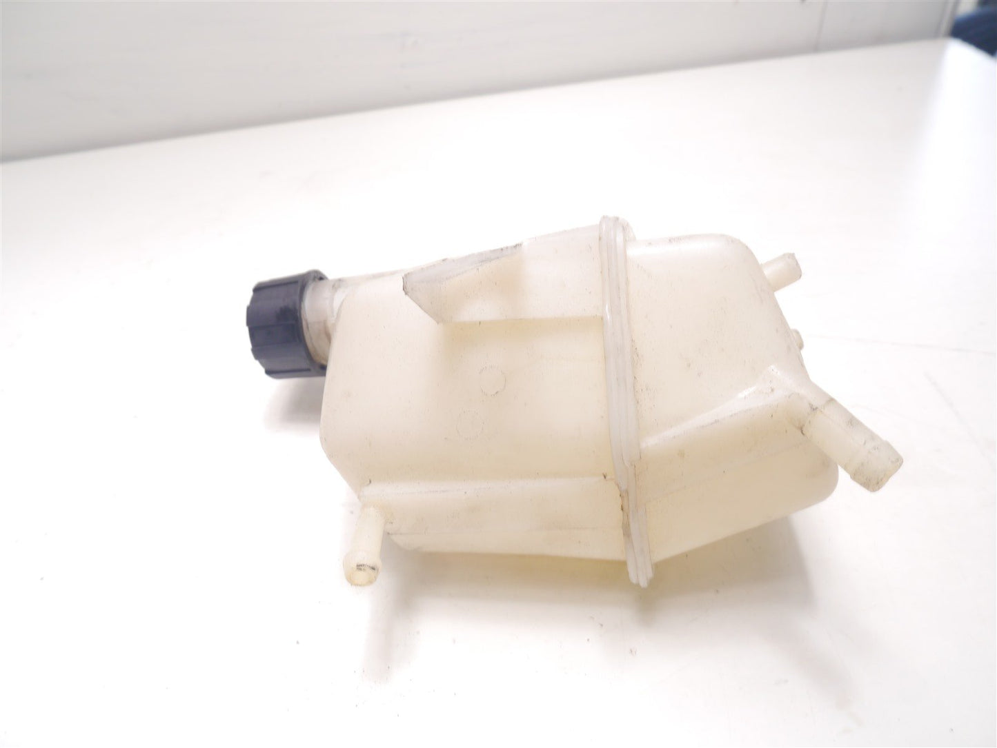 PIAGGIO X9 250 2000-2007 WATER COOLANT RESERVIOR AND CAP
