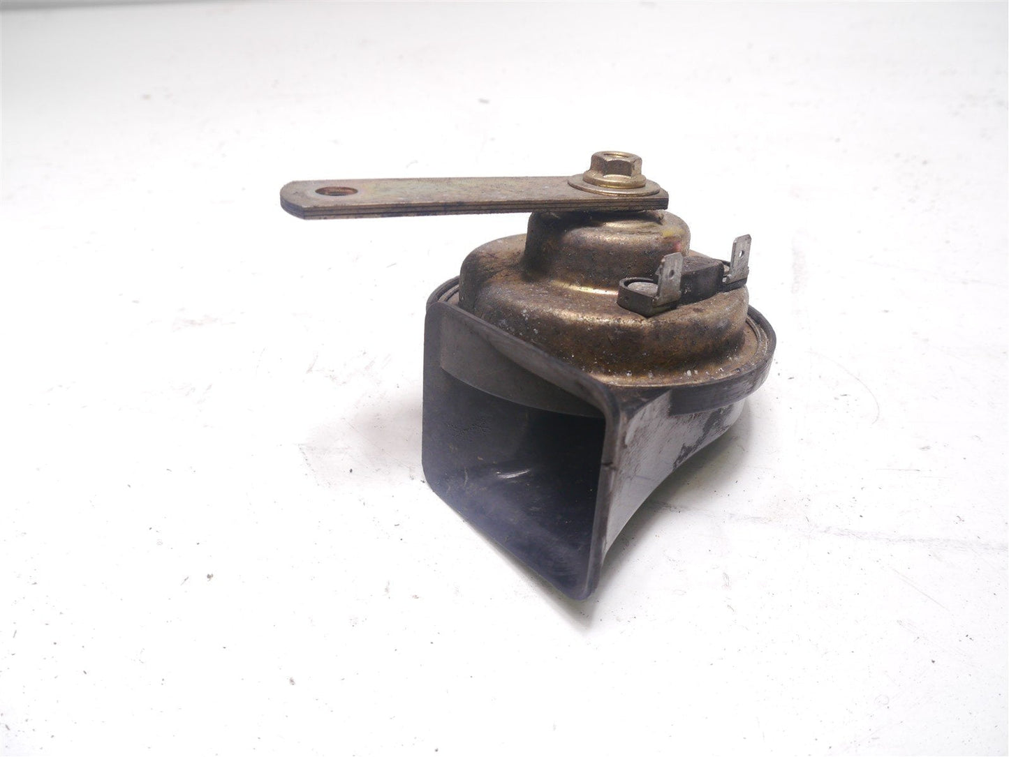 PIAGGIO X9 250 2000-2007 HORN AND MOUNT BRACKET