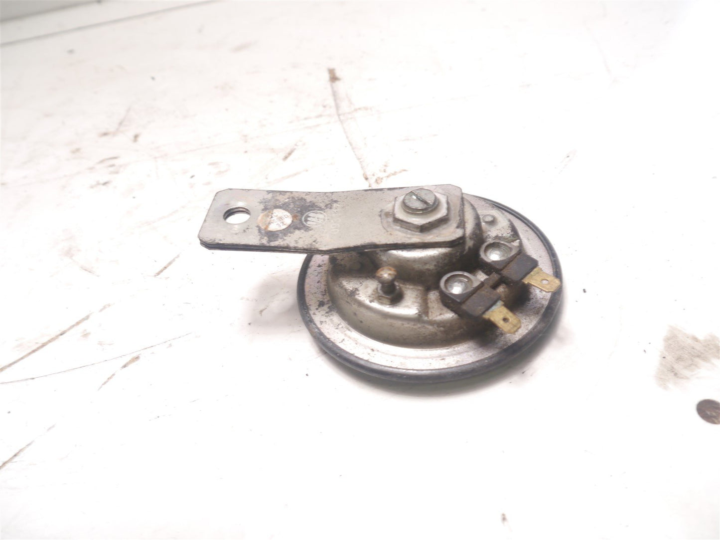 HONDA NSC 110 VISION 2011-2016 HORN AND MOUNT BRACKET