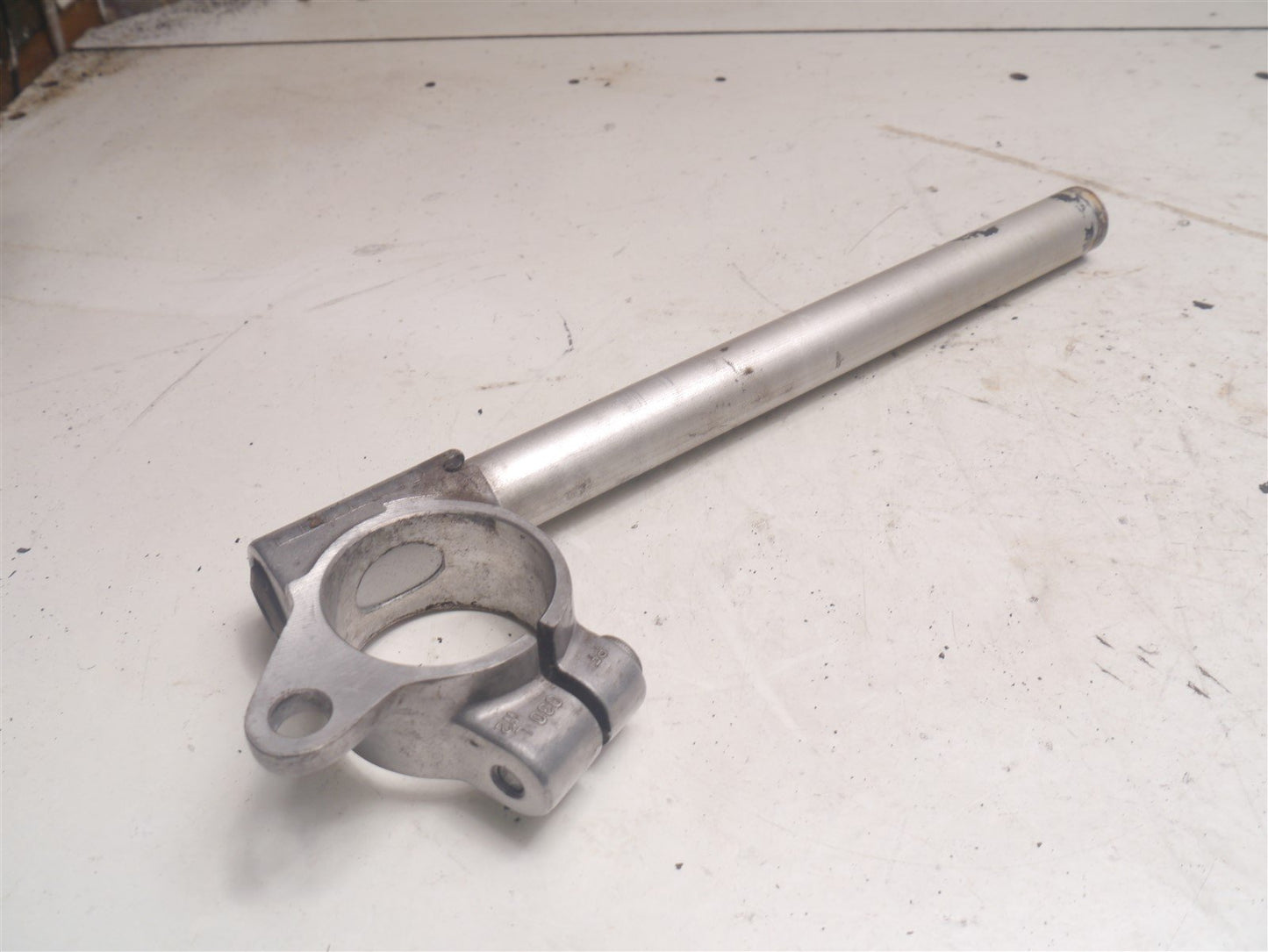 KAWASAKI ZX-6R G NINJA 1998-1999 LEFT HANDLEBAR GOOD THREAD