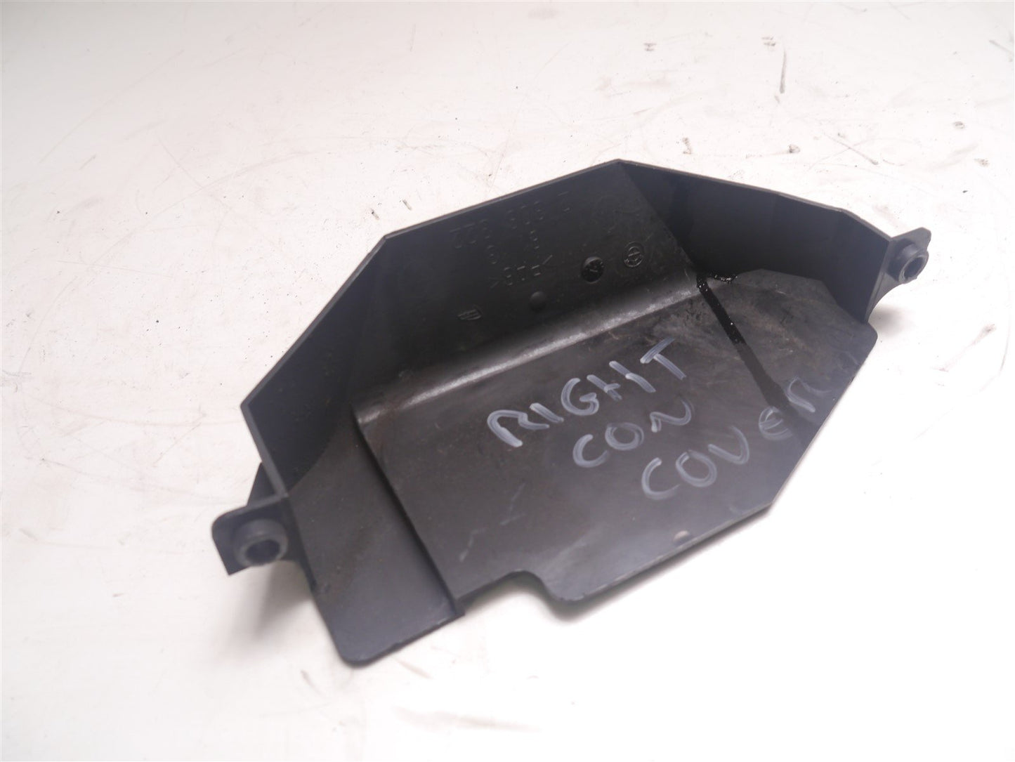 BMW R1100RS R 1100 RS 1993-2001 RIGHT ELECTRICAL LOOM CONNECTOR COVER