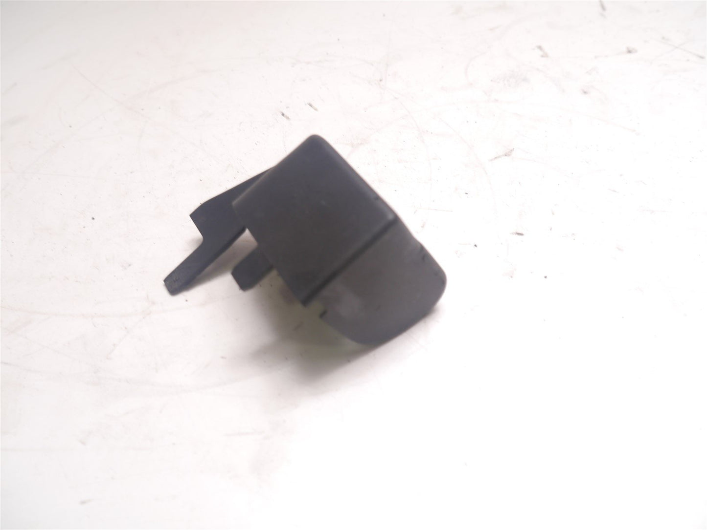 BMW R1100RS R 1100 RS 1993-2001 FRONT RIGHT THROTTLE COVER PLASTIC TRIM