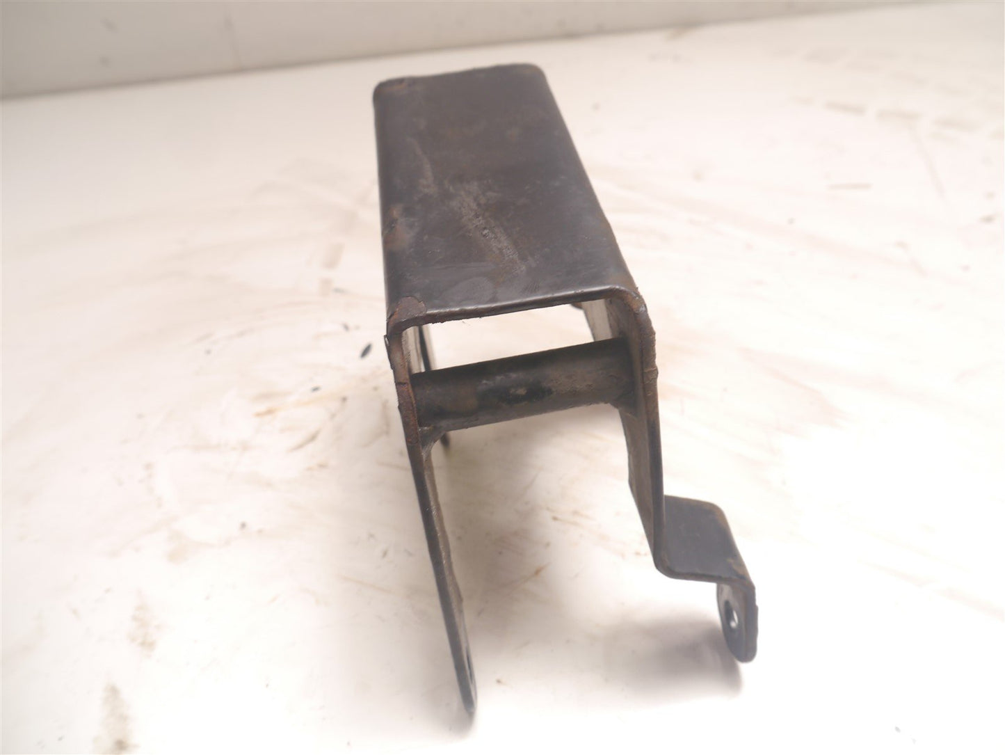AJS R7 2014-2017 FRONT ENGINE MOUNT