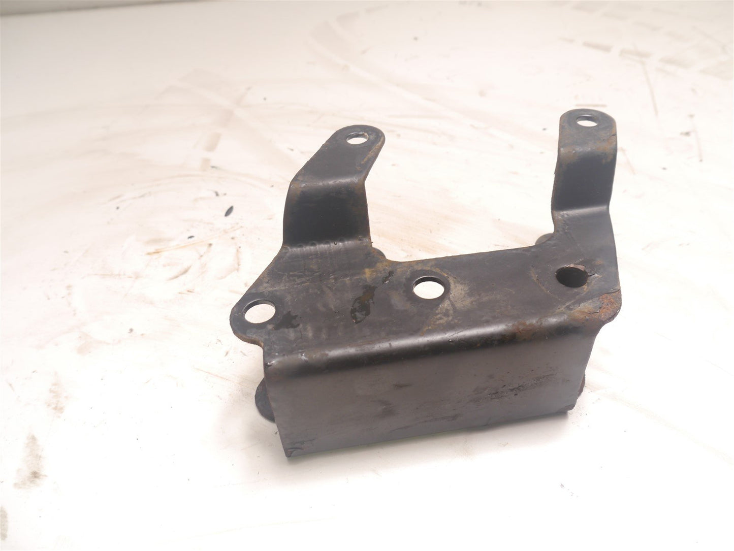 AJS R7 2014-2017 FRONT ENGINE MOUNT