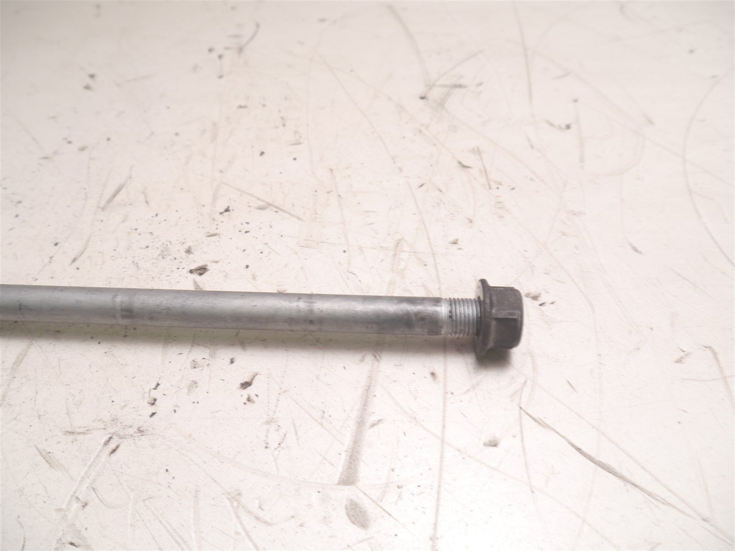 HONDA SH 50 CITY EXPRESS 1996-2002 FRONT WHEEL SPINDLE AXLE