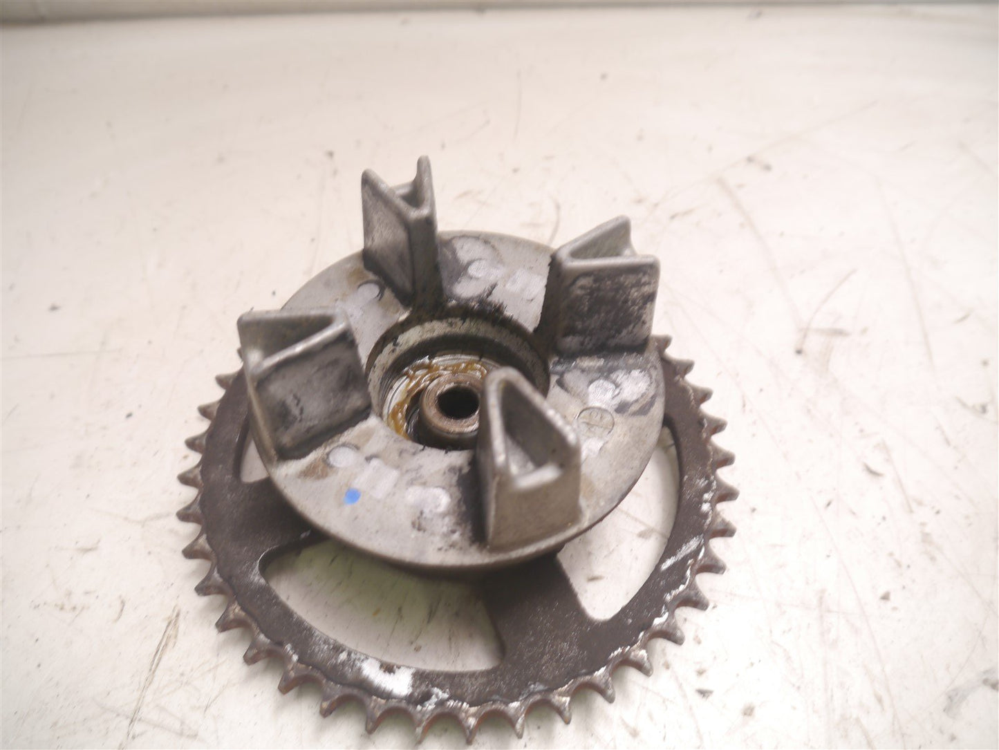 HONDA CBR125R CBR125 CBR 125 R 2004-2006 REAR SPROCKET CARRIER