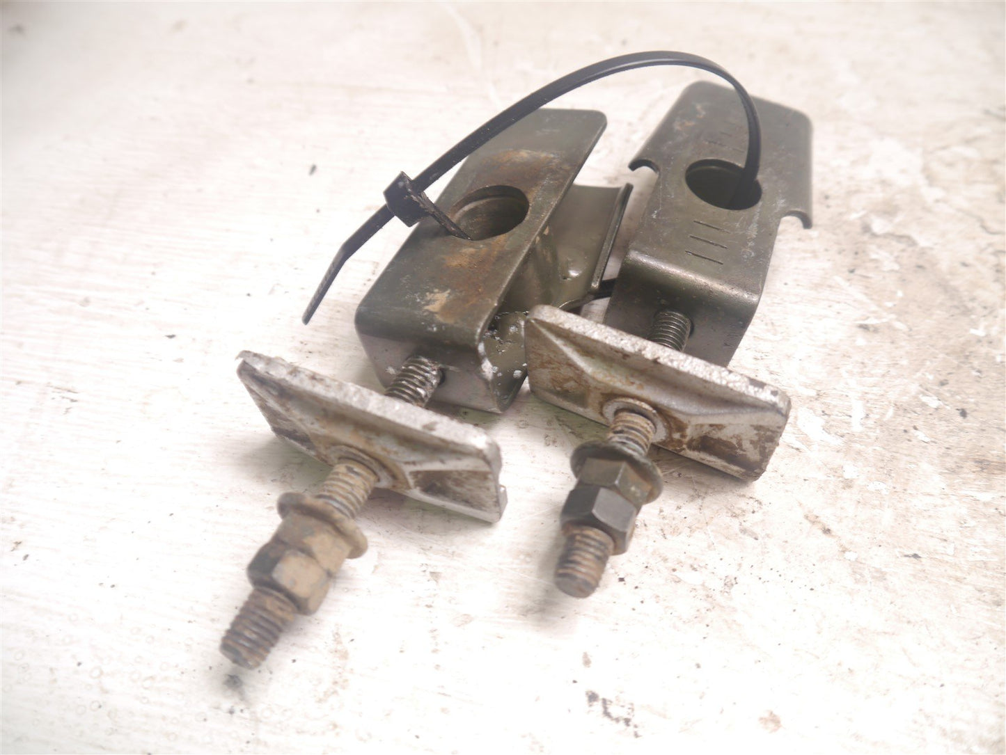 SYM WOLF SB125 2012-2021 DRIVE CHAIN TENSIONERS