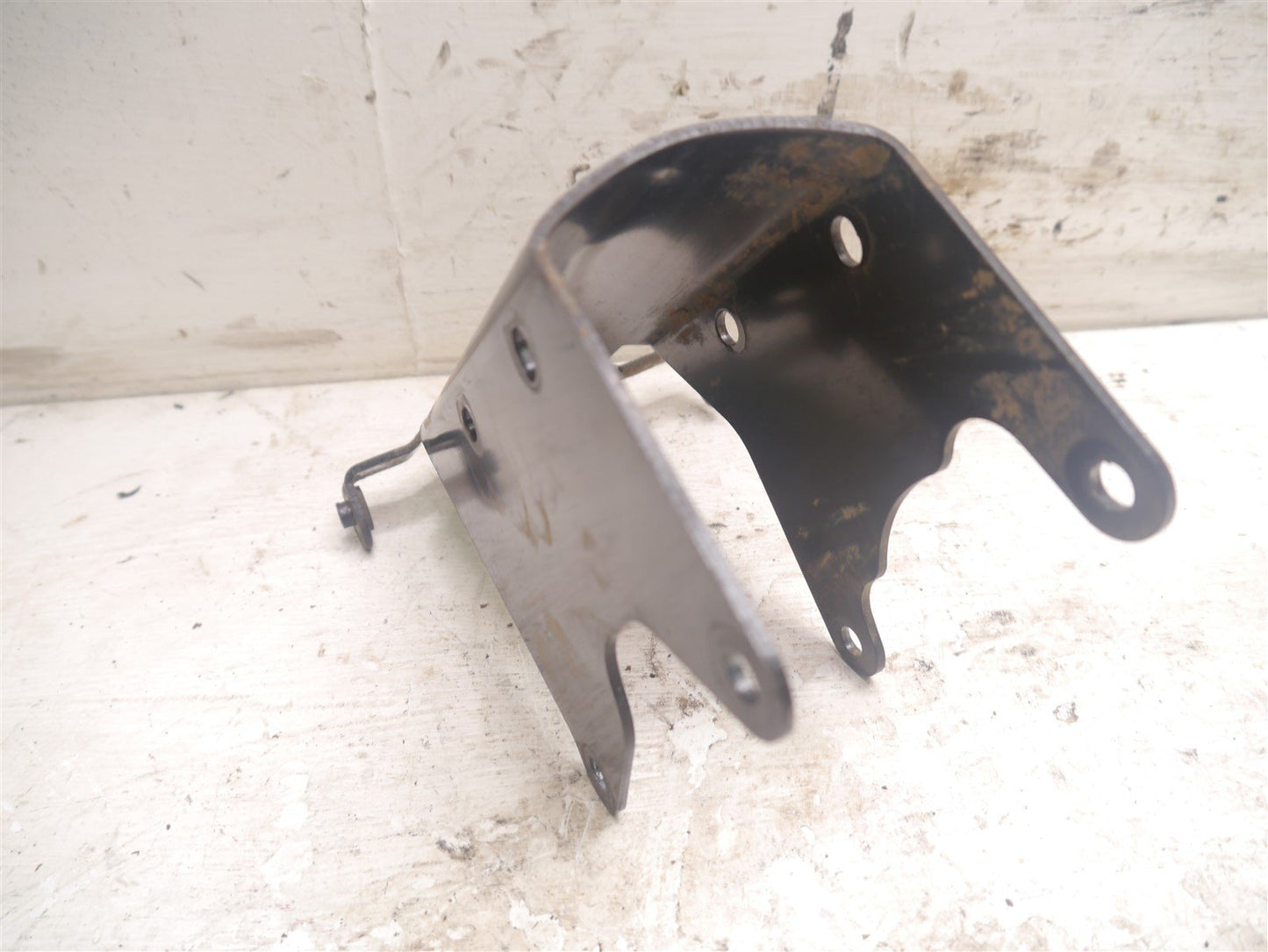 SYM WOLF SB125 2012-2021 FRONT ENGINE MOUNT BRACKET