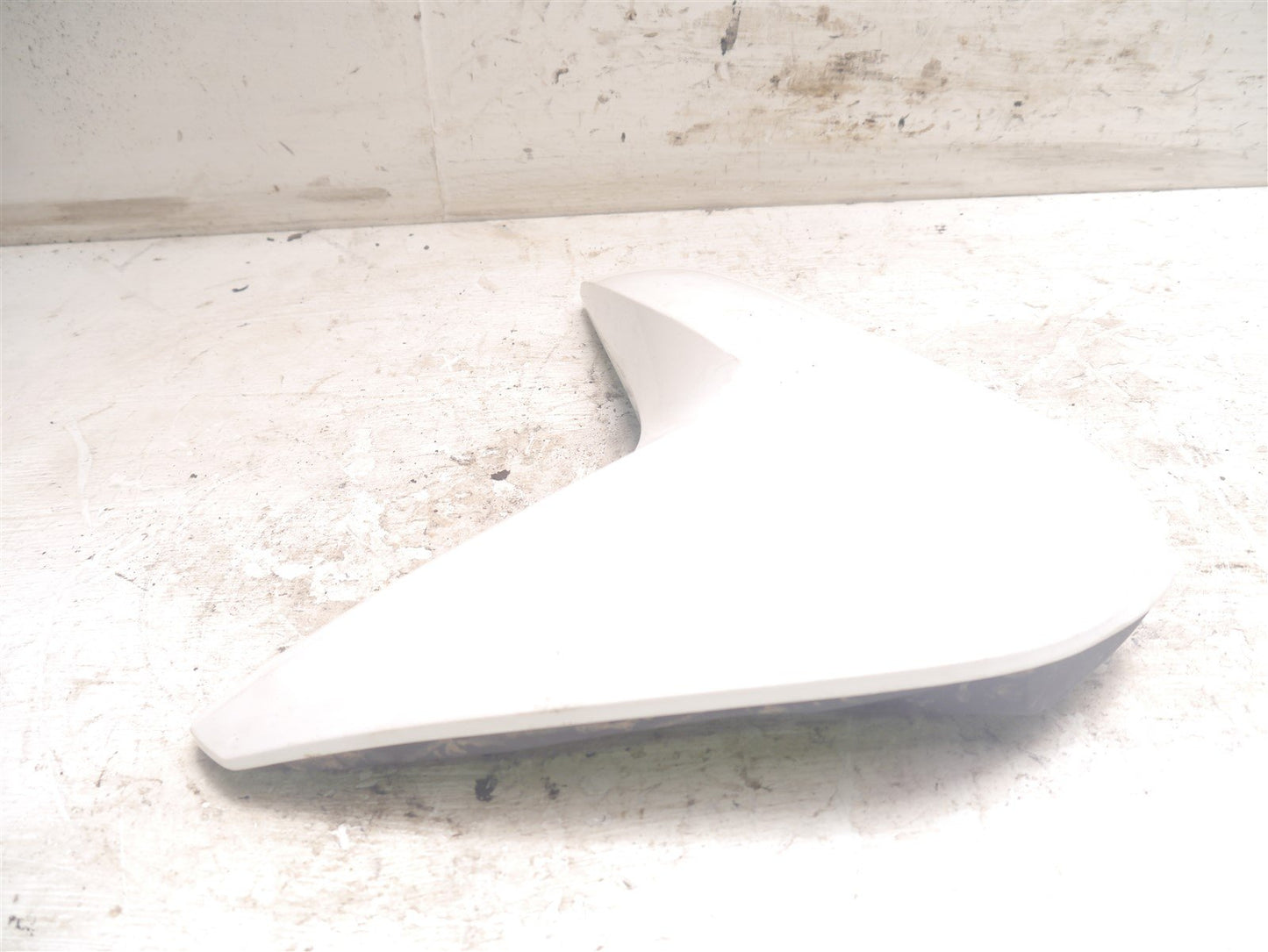 SYM WOLF SB125 2012-2021 LEFT FUEL TANK FAIRING & BACK PANEL