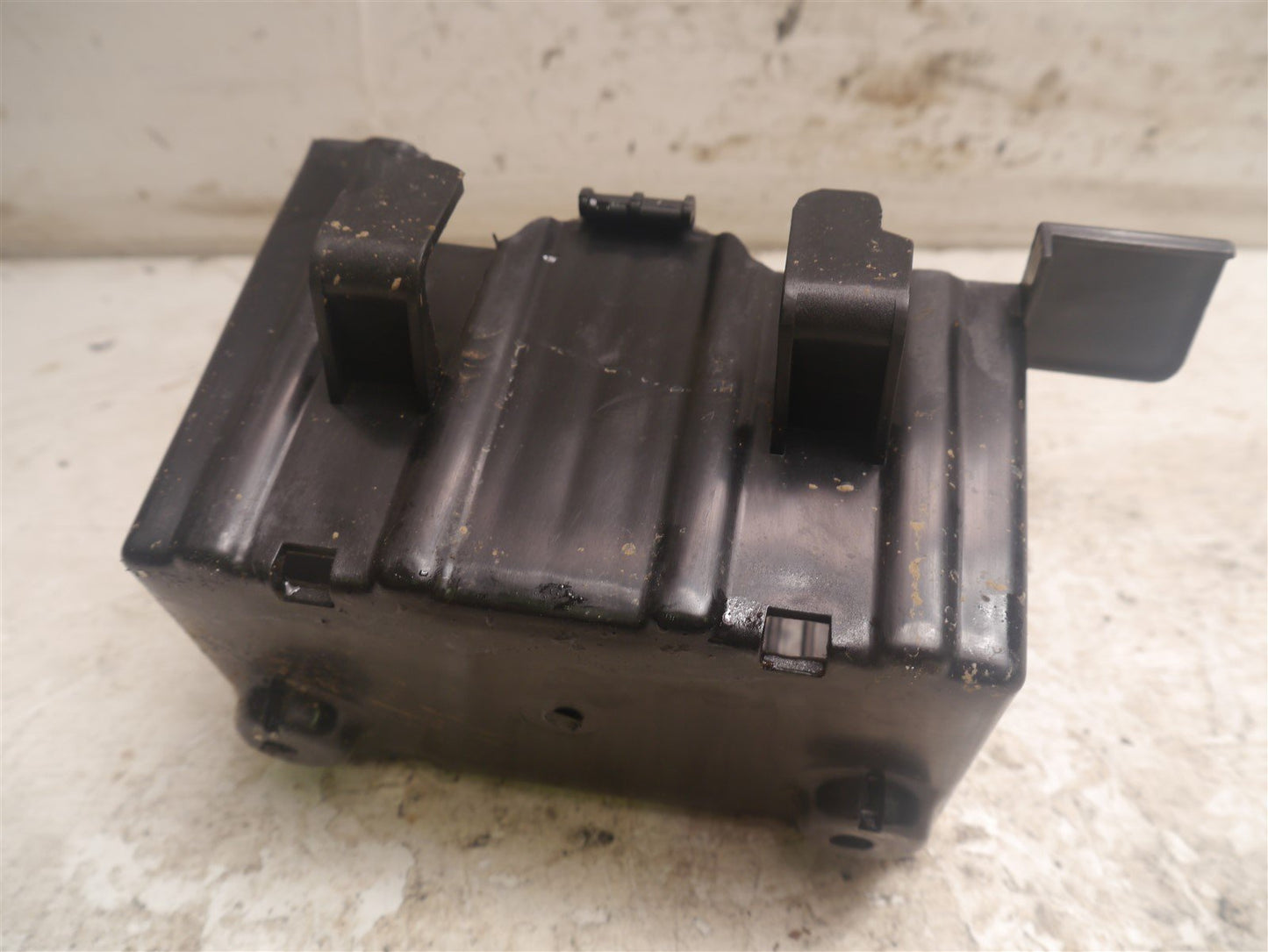 SYM WOLF SB125 2012-2021 BATTERY BOX
